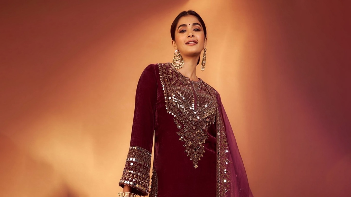 Pooja Hegde Wallpapers