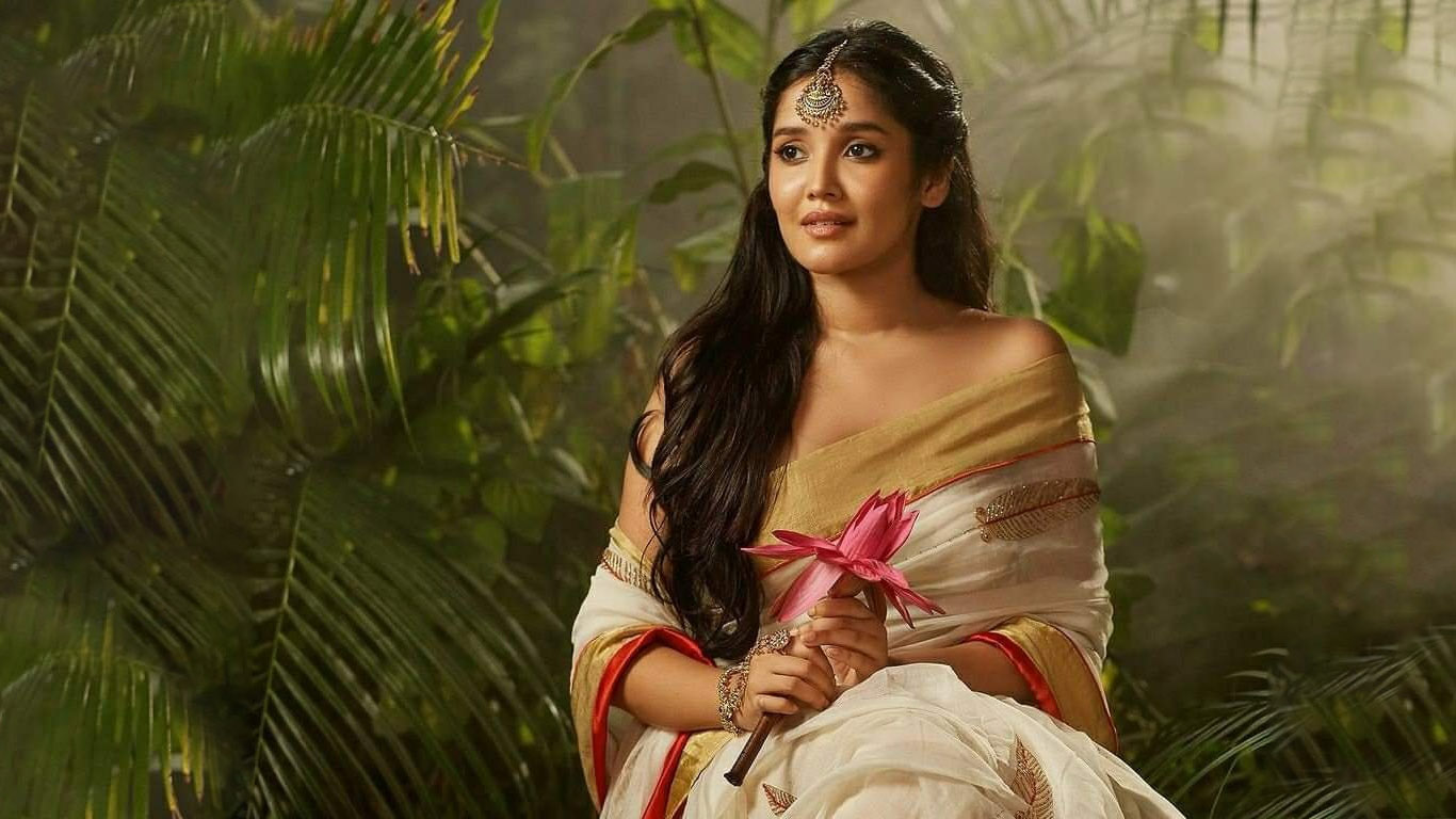 Anikha Surendran Wallpapers