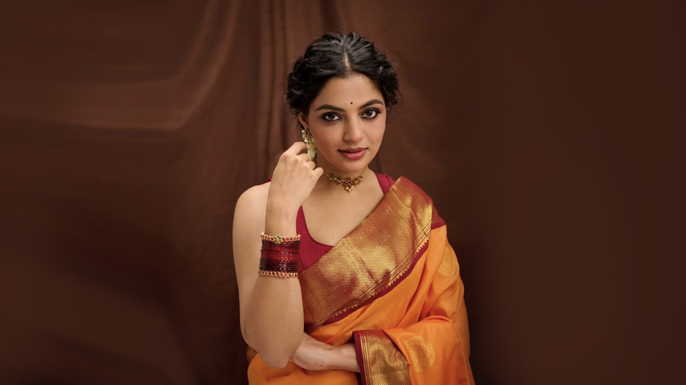Nikhila Vimal Wallpapers