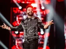 DSP Rings In Holi With Gorgeous Glimpse Of His Iconic Live India Tour, Shares Throwback Video
