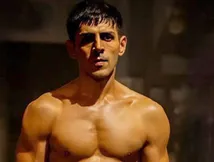 Throwback Tuesday: When Kartik Aaryan Dropped From 90Kg To 72Kg For THIS Film. Revisiting His Transformation  