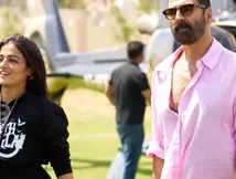 Crowd Cheers As Akshay Kumar, Wamiqa Gabbi Promote Bhooth Bangla In Delhi- WATCH Viral Video