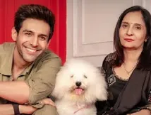 Heartwarming Moments That Show Kartik Aaryan And His Mother's Special Relationship