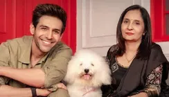Heartwarming Moments That Show Kartik Aaryan And His Mother's Special Relationship