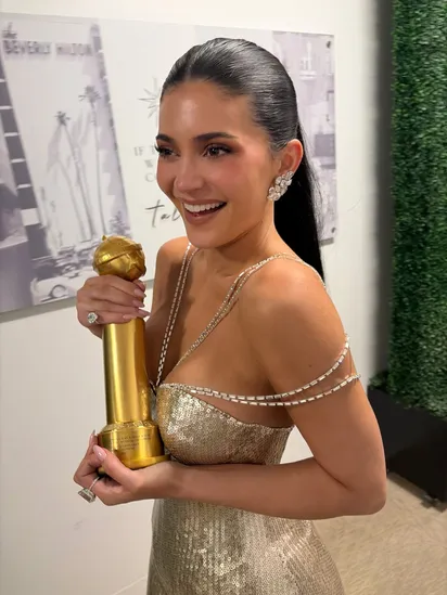 Kylie Jenner's Gold Sequin Gown Steals the 2026 Golden Globes Spotlight | Kylie  Jenner Sets Awards Fashion Ablaze in Golden Ashi Studio Gown | Kylie  Jenner's Golden Globes Dress Redefines Modern Glamour |