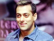 Salman tries to woo the Bachchans again!