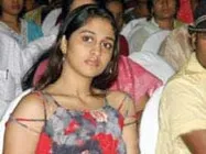 Shamili debuts as Mohanlal's daughter