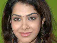 Kadhal Sandhya back to Tollywood!