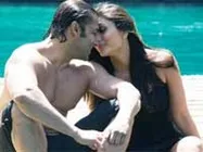 Salman's Main Aurr Mrs Khanna off the theatres