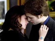 Twilight Saga: New Moon tops box office for second week