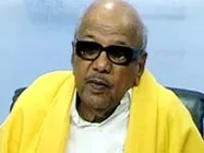 Karunanidhi watches movie Thamizh Padam with his wife