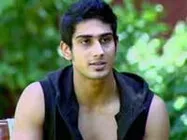 Prateik Babbar replaces Abhishek Bachchan