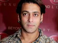 Salman Khan grooves to a dance number