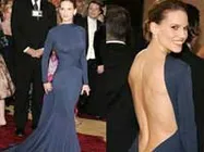 Hilary appears in sexy low-cut back at Oscars