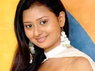 Amoolya, Ratnaja caught in lip lock scandal