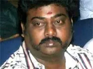 Saravanan plays a cop in Vilai