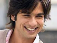 Dog unites Shahid with mom !