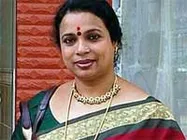 Umashri dons triple roles in Idre Gopi Bidre Papi