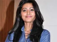 No one touched my hips, says Sneha
