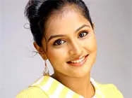 Remya Nambeeshan has great time both in Tamil, Malayalam