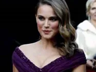 Natalie Portman bags Oscar award for Black Swan