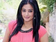 Priyamani justifies her kiss in Raaj