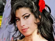 Amy Winehouse looks fine after coming out of Rehab