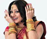 Priyanka Upendra re-enters Bollywood with Mithun Chakraborty's film