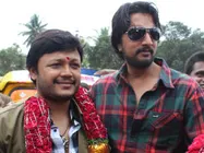 Ganesh-Sudeep bury hatchet at Auto Raja muhurat