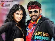 Shadow is not set in mafia backdrop: Venkatesh