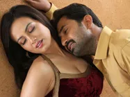 Nadigayin Diary Review