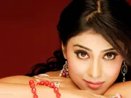 I Have Not Signed Any Malayalam Movie, Says Shriya Saran