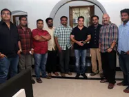 Kalyana Samayal Saadham, A Bollywood Material