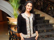 Kasthuri Turns Amala Paul's Mom