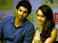 Guess Why Shraddha Kapoor Cheers Aditya Roy Kapur?