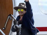 Johnny Depp Injured His Left Hand On Sets Of 'Pirates of the Carribbean 5'