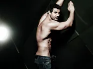 OMG! John Abraham To Do 8 Item Numbers In Rocky Handsome