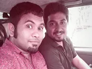 Aju Varghese Learns Direction From Vineeth Sreenivasan!