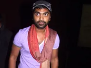 BURNING ISSUE: Cops Search Simbu's Home To Arrest Him, Fans Attempt Suicide