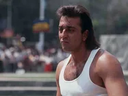 A True Incident! A Drunk Sanjay Dutt Had Actually Put On A Toilet Seat Around His Girlfriend's Neck