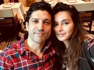 Farhan Akhtar 'Bumps Into' His Alleged Girlfriend Shibani Dandekar For A Dinner Date! View Picture
