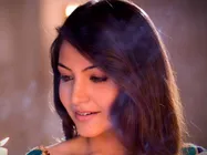 Anushka Sharma Reveals Why Aditya Chopra Chose Her For Rab Ne Bana Di Jodi!