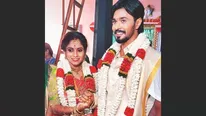 TV Actor Puviarasu Muthusamy Ties The Knot With Mohanapriya; See Wedding Pictures