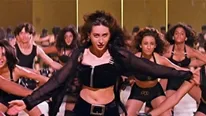 Dil To Pagal Hai: Did You Know Karisma Kapoor Took 15 Retakes for Le Gayi Le Gayi Because Of Shahid Kapoor?