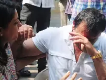 बीवी की बेइज्जती करने पर बहनों पर बुरी तरह भड़का ये सुपरस्टार, पत्नी के कारण हुआ भाई-बहनों में कलेश