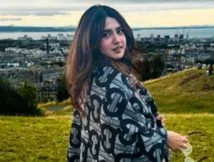 पार्टी करो, ड्रिंक करो, प्रोटेक्शन जरुर यूज करो.. 23 साल की एक्ट्रेस की मां ने बेटी को दी सलाह 