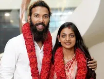 मेरी गलती है कि मैं एक मुसलमान... मोनलिसा के पति फरमान का छलका दर्द, बोले- लोग मुझे आतंकी समझ रहे हैं