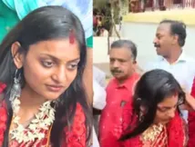 महाकुंभ वायरल गर्ल मोनालिसा ने मुस्लिम बॉयफ्रेंड संग रचाई शादी, परिवार से छिपकर उठाया बड़ा कदम