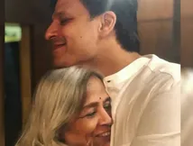 'मेरे साथ ही क्यों?' मां की गोद में सिर रखकर रोए विवेक ओबेरॉय, जानिए क्यों हुए बेहाल