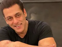 फटे जूते-गंदी पैंट पहन घर से बाहर निकले सलमान खान! इस खास शख्स का था गिफ्ट इसिलए आज तक...